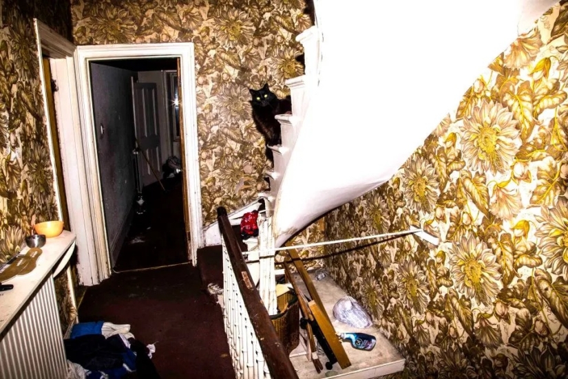 Dark deeds: fotos atrevidas de la vida nocturna en los lugares sórdidos de Londres Dark deeds: fotos atrevidas de la vida nocturna en los lugares sórdidos de Londres