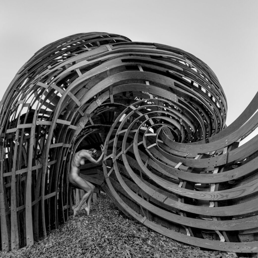 Dark fantasies in nude style from photographer Gobotoru