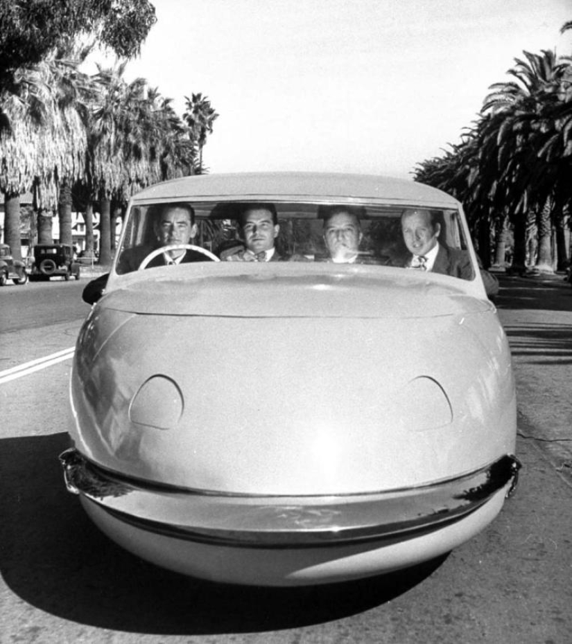 Davis Divan: a unique concept car 1940-ies