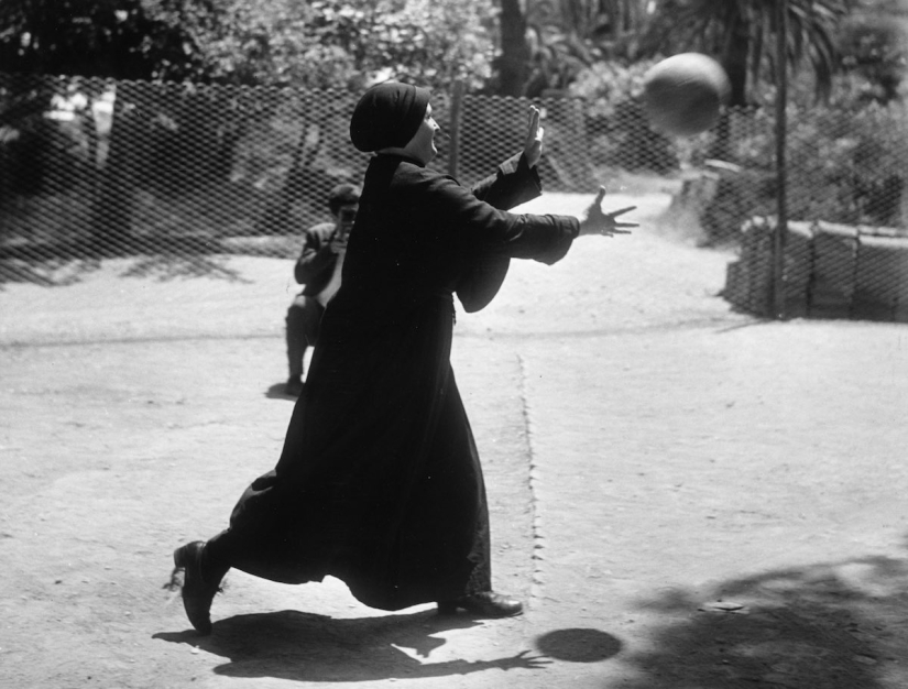 De la cruz. Rezar. Diviértete De la cruz. Rezar. Diviértete