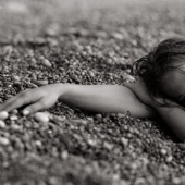 De las calles de París a Vogue: el genio de André Carrara te conquistará