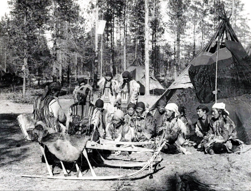 De siberia Occidental: en 1943 cogido una pandilla Evenk Pavlova, que saquearon las minas de oro De siberia Occidental: en 1943 cogido una pandilla Evenk Pavlova, que saquearon las minas de oro