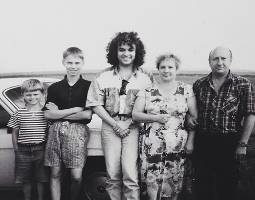 Decay period: 40 pictures from the 90s that will cause mixed feelings