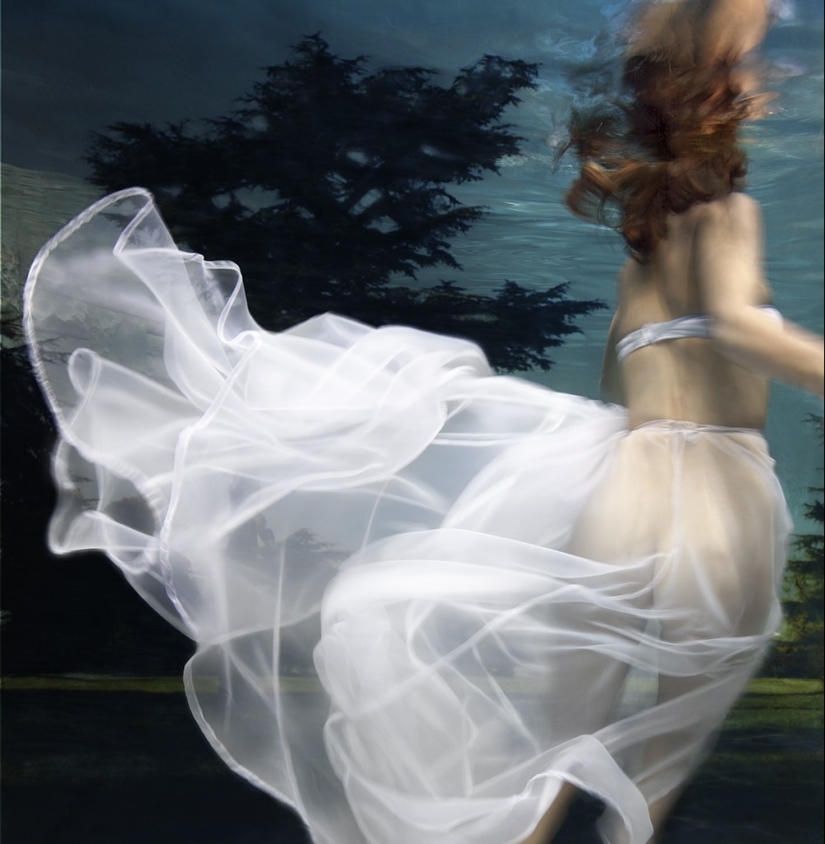 Deeper meaning: the amazing underwater photography of Barbara Cole