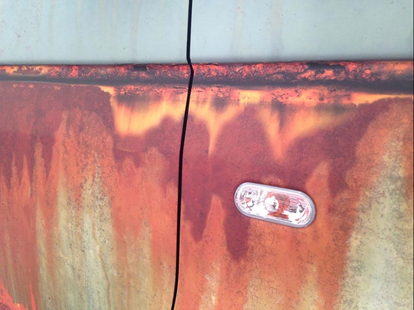 Definitivamente no te los robarán: camuflaje original que protegerá el coche de los ladrones Definitivamente no te los robarán: camuflaje original que protegerá el coche de los ladrones