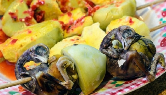 Delicias exóticas que son difíciles de comer sin cerrar los ojos