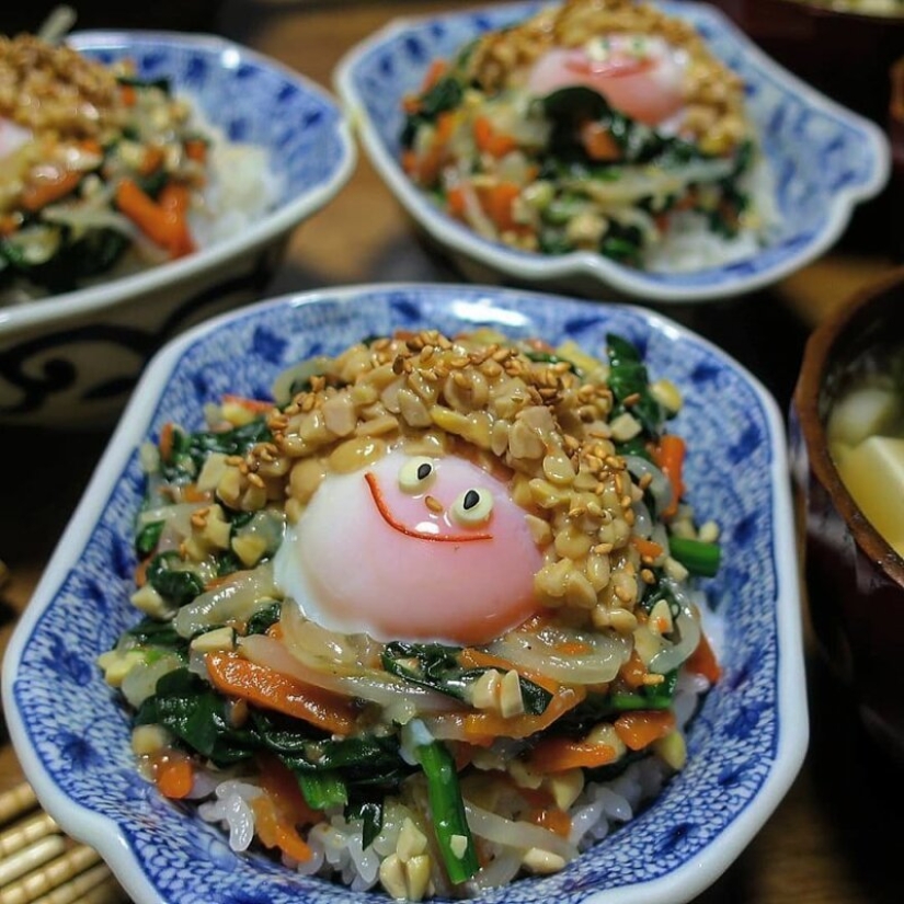 Deliciosos y hermosos huevos de un gran Japonés mamá