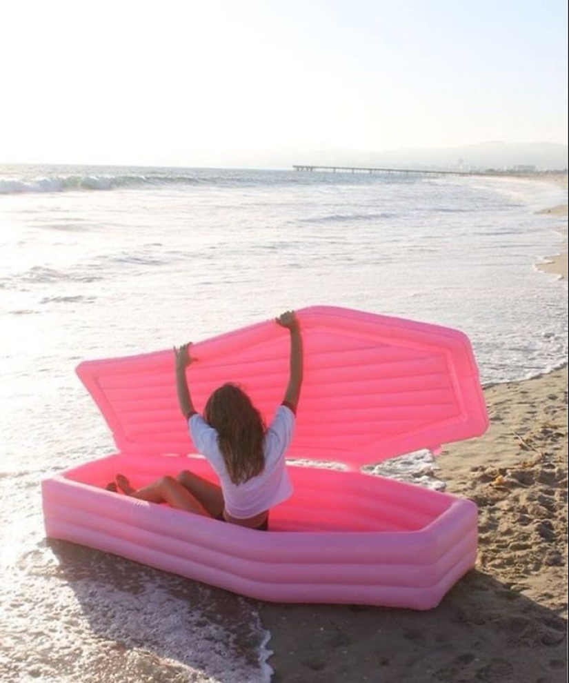 Design We Don&#39;t Deserve: 22 Examples of &quot;Creativity&quot; from the Ugly Design Community