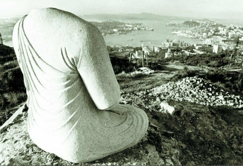 Destruction and disassembly: the Russian province in the dashing 90s Destruction and disassembly: the Russian province in the dashing 90s