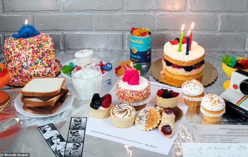 Diet genius: the photographer has reproduced the favorite dishes of famous creative people