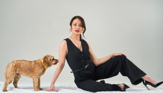 Dog poop turned into stylish gold jewelry Dog poop turned into stylish gold jewelry