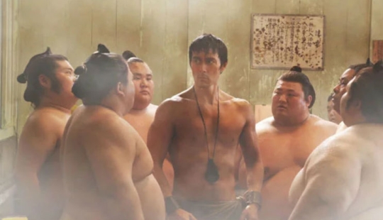 Don't let the tip, don't cut in line, don't point your finger: what not to do in Japan, so as not to offend local