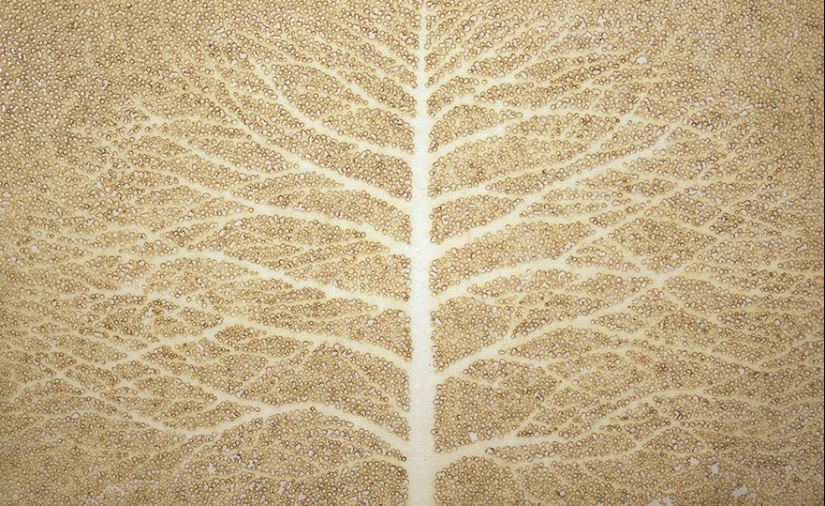 Dot art: the artist burns paper with incense sticks and creates incredible paintings