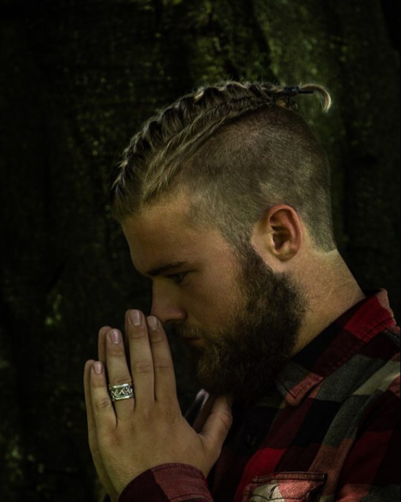 Duras belleza: 25 brutal ideas de peinados para el moderno Viking