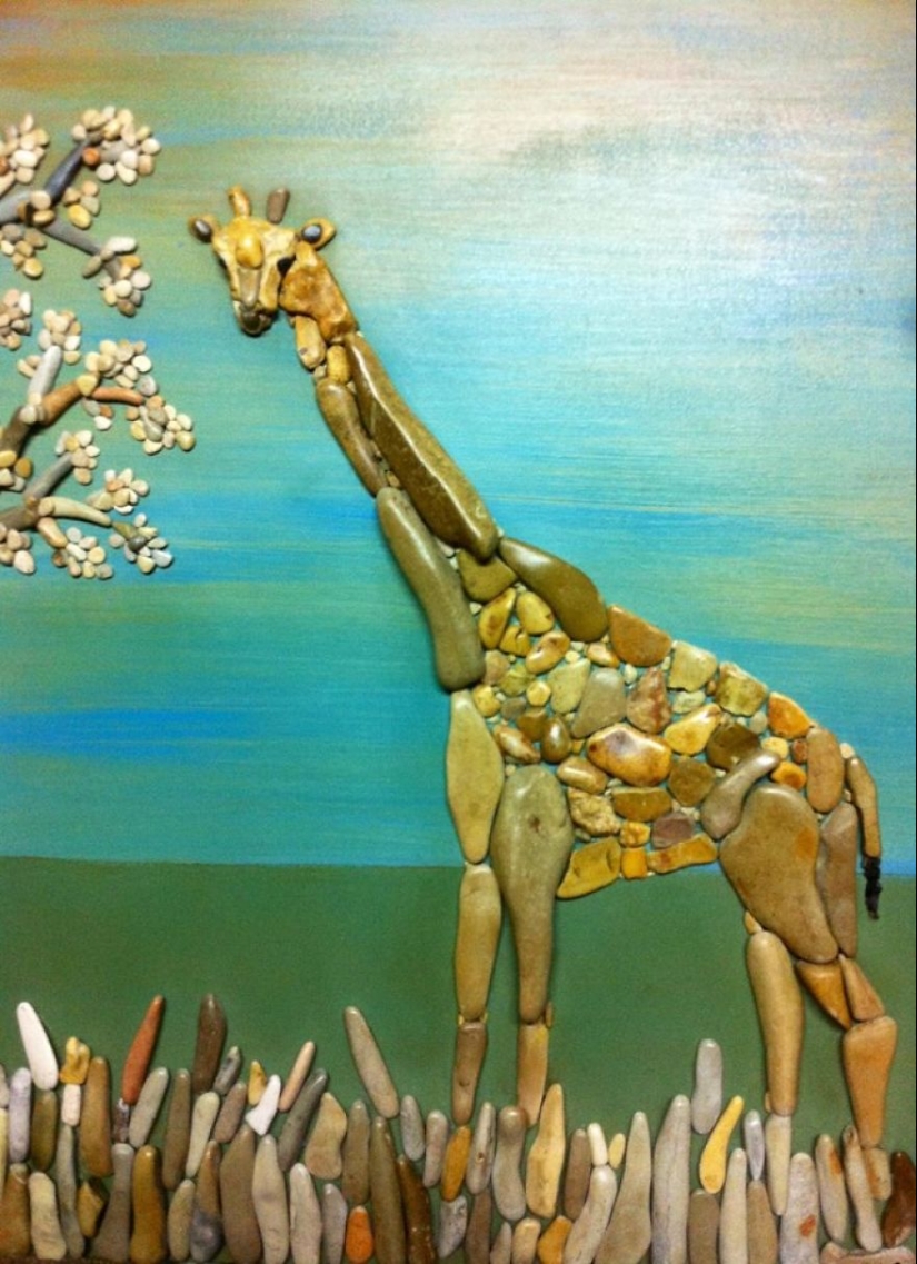 El artista hace pinturas increíblemente realistas a partir de piedras encontradas en la playa El artista hace pinturas increíblemente realistas a partir de piedras encontradas en la playa