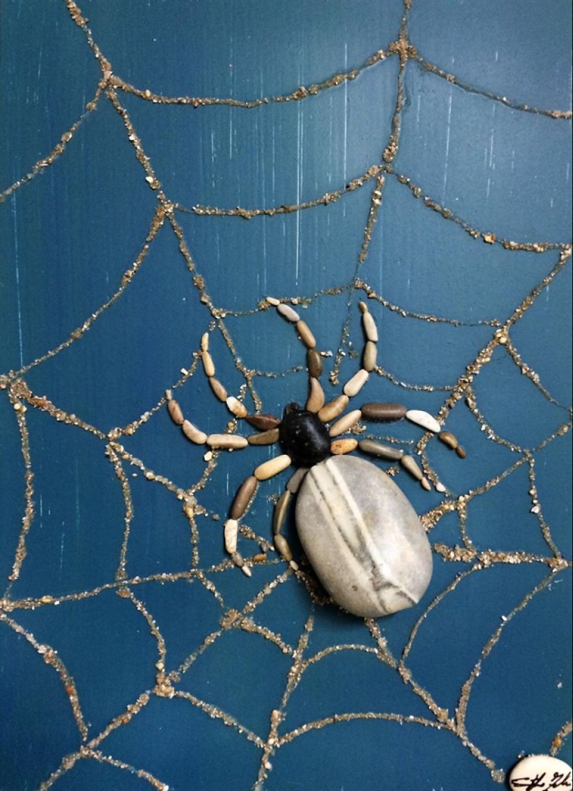 El artista hace pinturas increíblemente realistas a partir de piedras encontradas en la playa El artista hace pinturas increíblemente realistas a partir de piedras encontradas en la playa