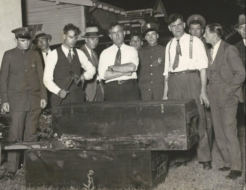 El Culto Blackburn, o Cómo Las Amas de Casa Fundaron una Secta con sacrificios humanos El Culto Blackburn, o Cómo Las Amas de Casa Fundaron una Secta con sacrificios humanos