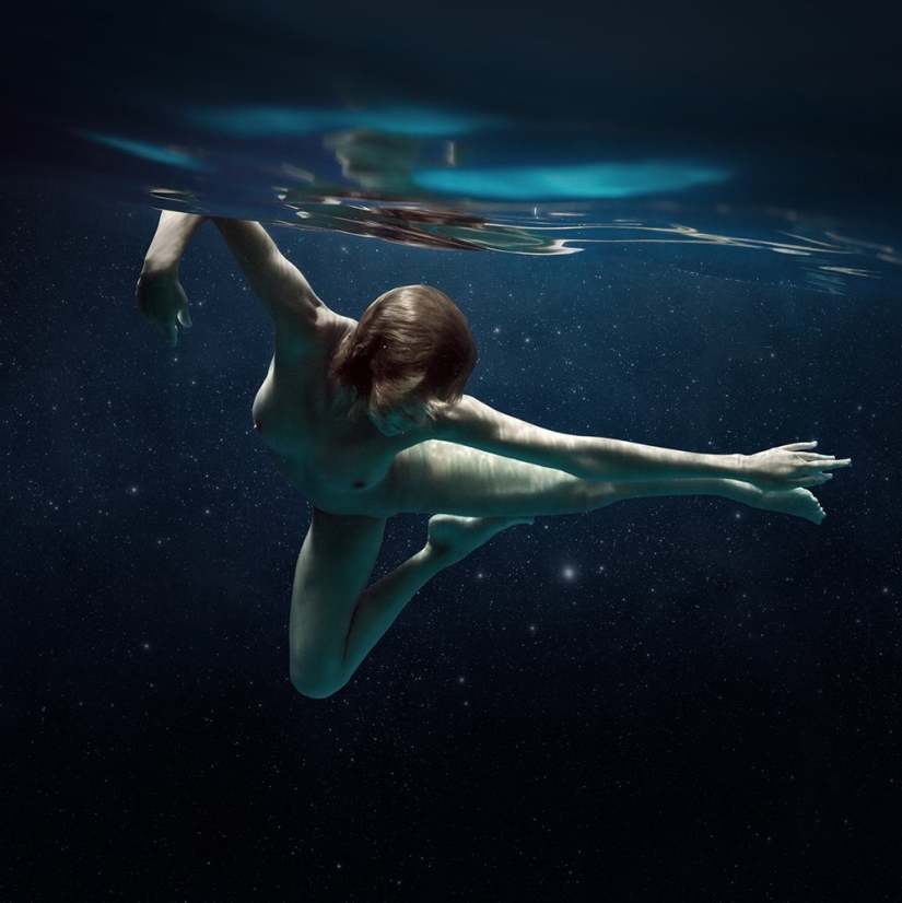 El elemento agua y la belleza del cuerpo femenino en las fotografías de Dmitry Laudin