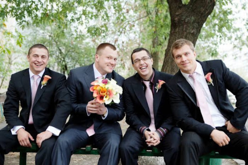 El fotógrafo de bodas dijo que tres fotogramas hablan de un divorcio inminente El fotógrafo de bodas dijo que tres fotogramas hablan de un divorcio inminente