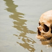 El lago Roopkund del Himalaya es un cementerio de 500 personas, que guarda su secreto