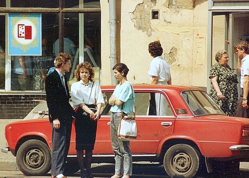 El más cool de la chica de los ' 90: un poco de nostalgia por épocas pasadas El más cool de la chica de los ' 90: un poco de nostalgia por épocas pasadas