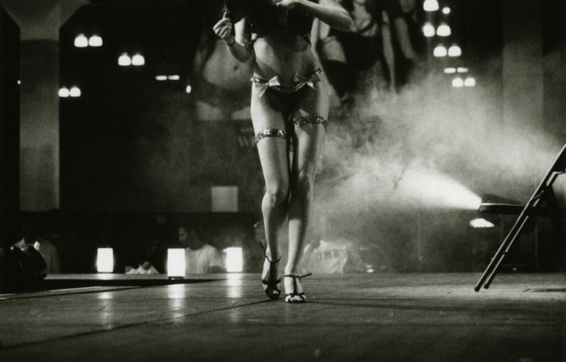 Elmo Tide: The True Stories of an Anonymous Street Photography Genius Elmo Tide: The True Stories of an Anonymous Street Photography Genius