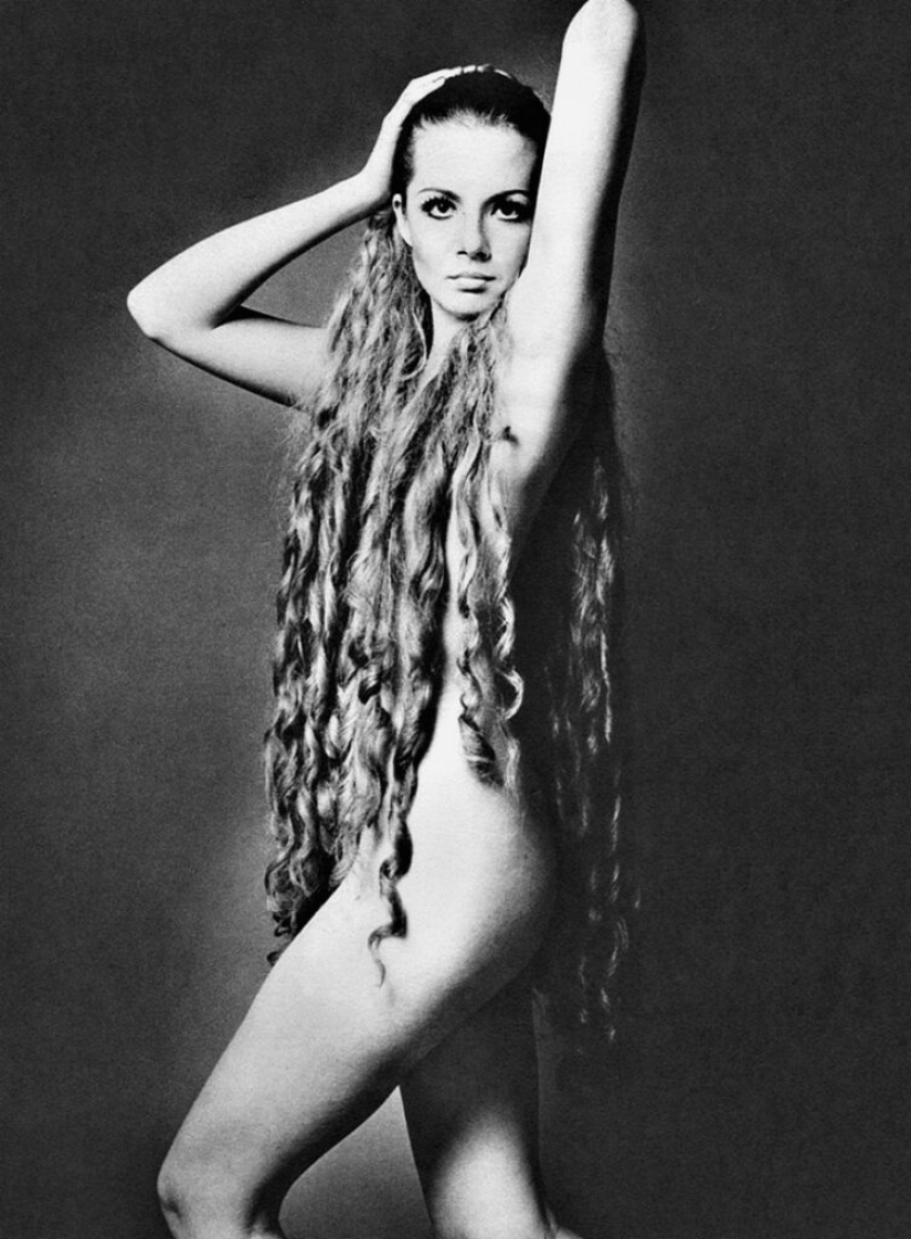 Erotic works of classic Japanese photography by Yoshihiro Tatsuki Erotic works of classic Japanese photography by Yoshihiro Tatsuki