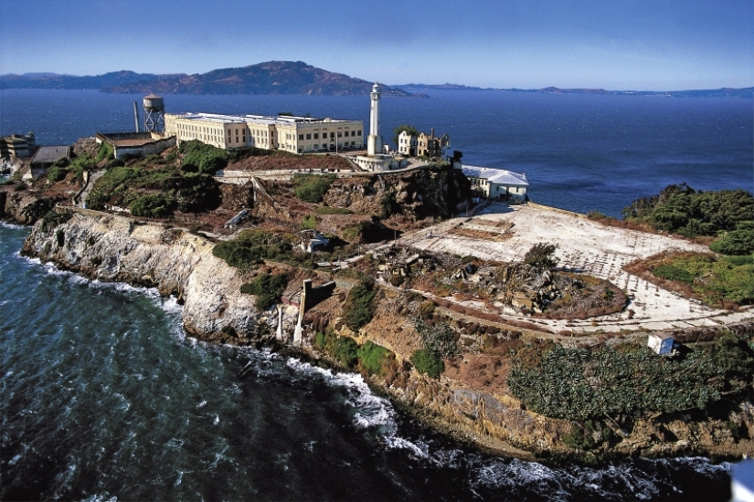Escapar de la "Alcatraz": la historia de tres reclusos que se escaparon de los más seguros de la prisión de estados UNIDOS Escapar de la "Alcatraz": la historia de tres reclusos que se escaparon de los más seguros de la prisión de estados UNIDOS