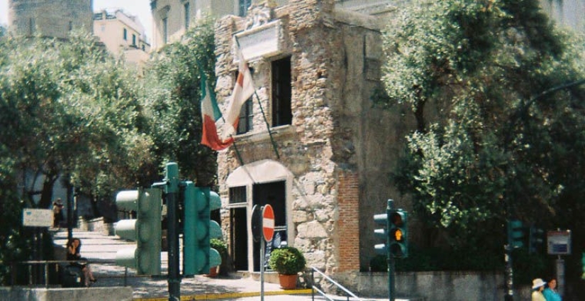 Eso, pero no eso: las atracciones falsas más famosas Eso, pero no eso: las atracciones falsas más famosas