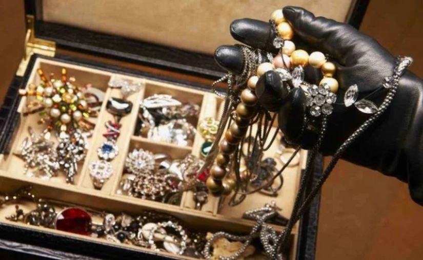 Evelyn Kane - "Vampire Queen" of Chicago Evelyn Kane - "Vampire Queen" of Chicago