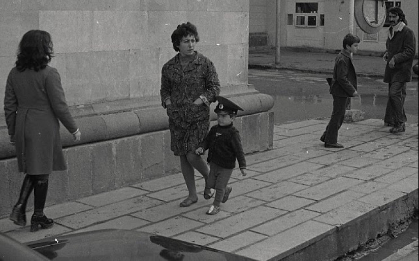 Everyday life in Soviet Georgia in 1976, captured by a Swedish photographer Everyday life in Soviet Georgia in 1976, captured by a Swedish photographer