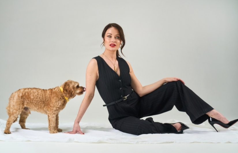 Excrementos de perro convertidos en elegantes joyas de oro