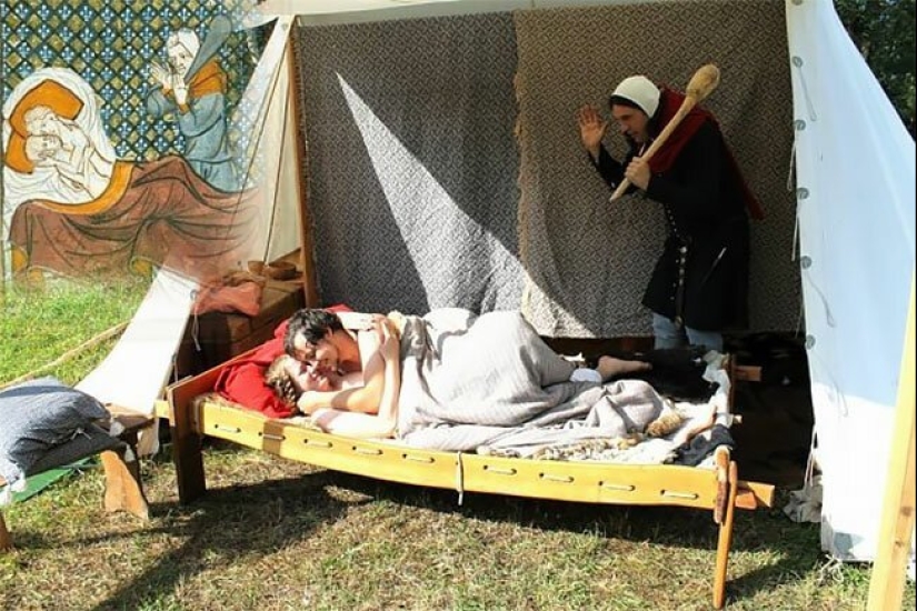 Extraño y divertido medieval reconstrucción dibujos Extraño y divertido medieval reconstrucción dibujos