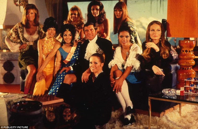 Fake attractions that gather crowds of tourists ready to believe in any fairy tales