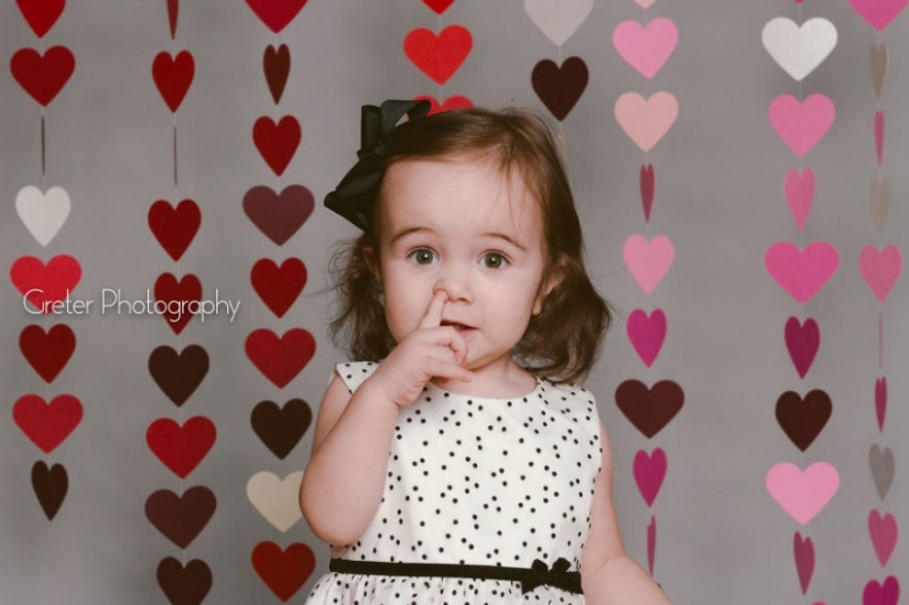 Family photo shoots that were unexpectedly spoiled... by the call of nature Family photo shoots that were unexpectedly spoiled... by the call of nature