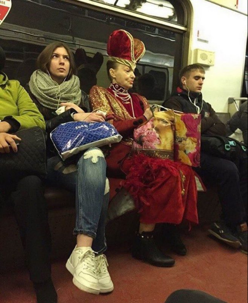 Fashion of the people: the brightest passengers on Russian subway Fashion of the people: the brightest passengers on Russian subway