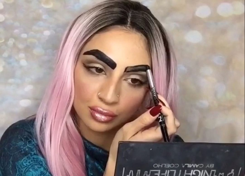 Fashion trends that have long looked ridiculous Fashion trends that have long looked ridiculous