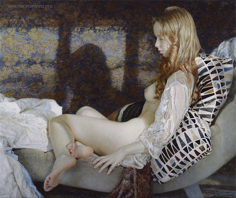 Female beauty and tenderness in the paintings of the artist Marina Marina