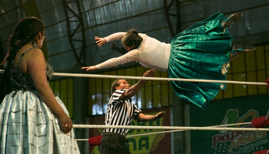 Flying cholitas: how are women fighting in Bolivia