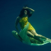 Flying under water in the wonderful photo works of Katerina Bodrunova