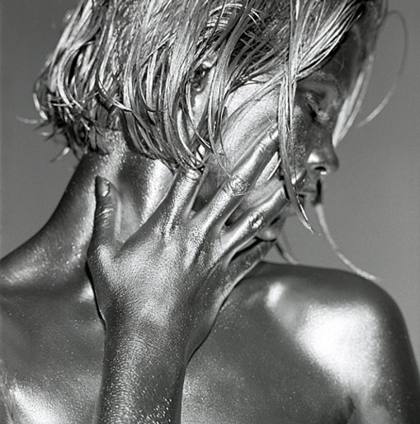 Fotógrafa convierte a mujeres en esculturas vivas Fotógrafa convierte a mujeres en esculturas vivas