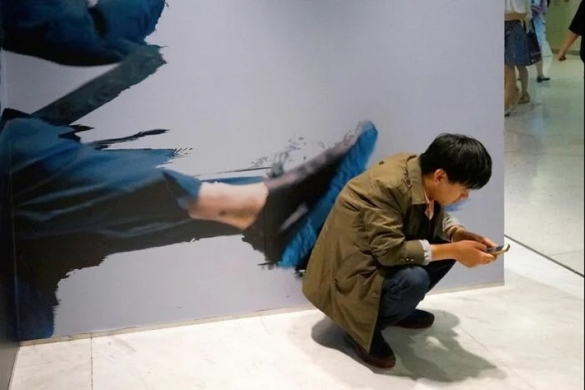 Fotógrafo callejero de Hong Kong captura momentos inesperados Fotógrafo callejero de Hong Kong captura momentos inesperados