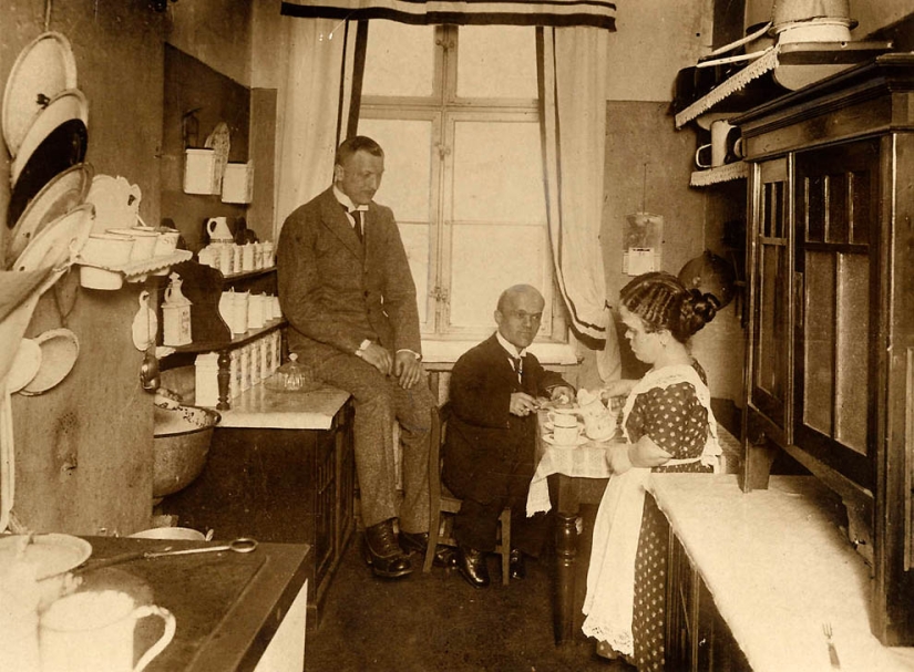 Foto retro: De la vida de los liliputienses.