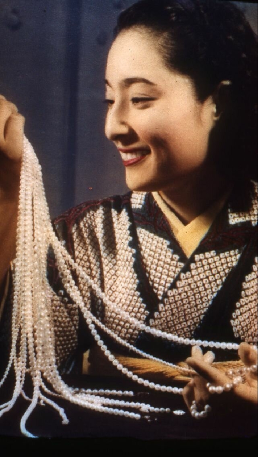 Fotografías en color de mujeres del Imperio ruso a principios del siglo XX