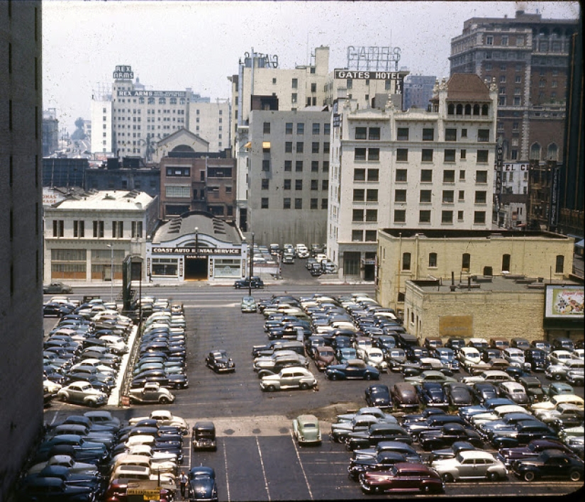 Fotografías en color del tranquilo Los Ángeles durante y después de la Segunda Guerra Mundial
