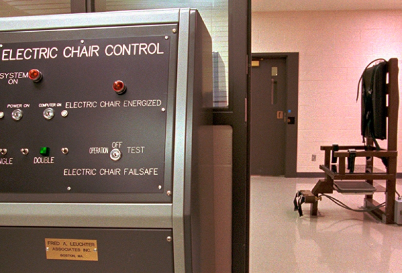 Fred Leuchter — The Man who made Death an industry Fred Leuchter — The Man who made Death an industry