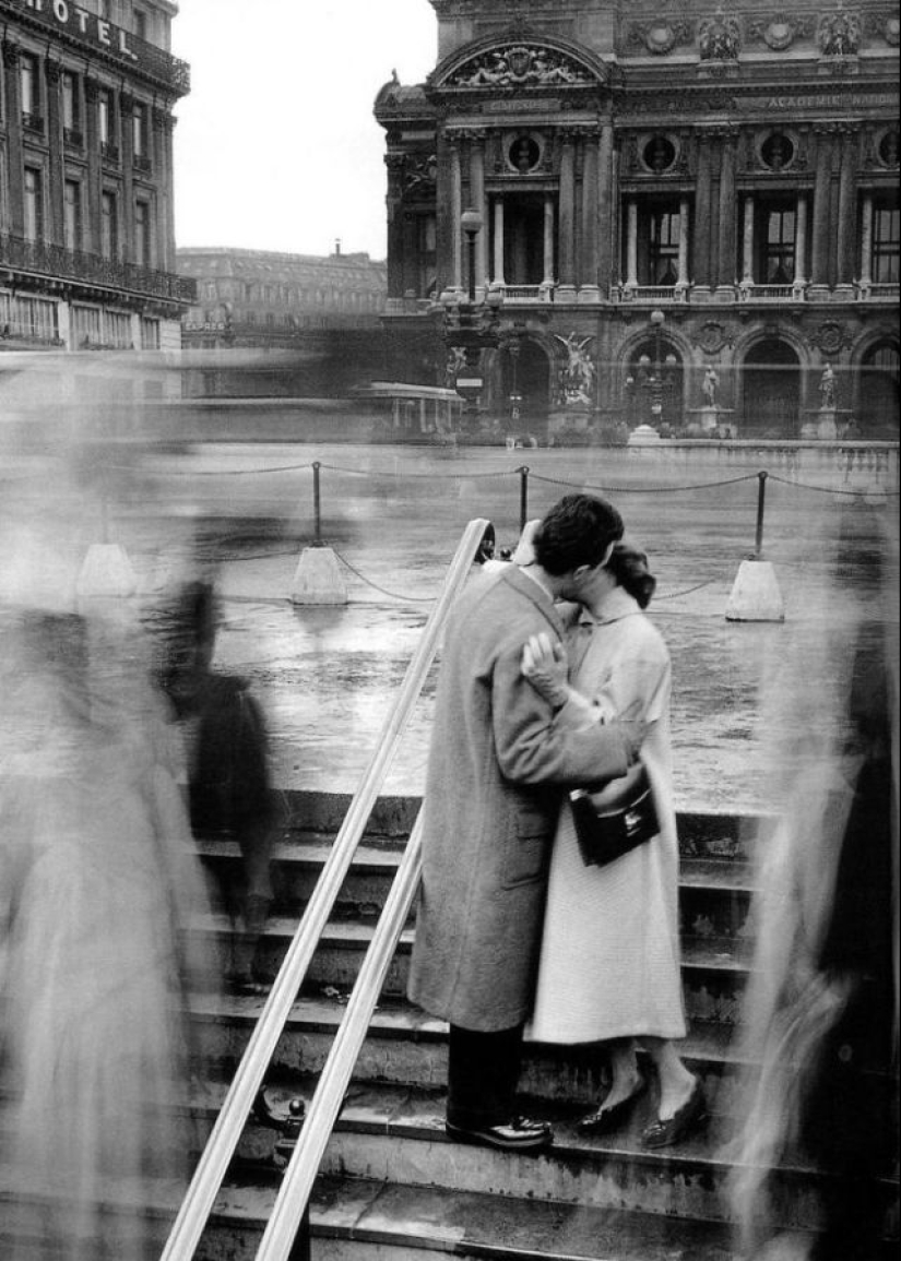 French kiss: how the photographer took pictures of couples in love on the streets of Paris French kiss: how the photographer took pictures of couples in love on the streets of Paris