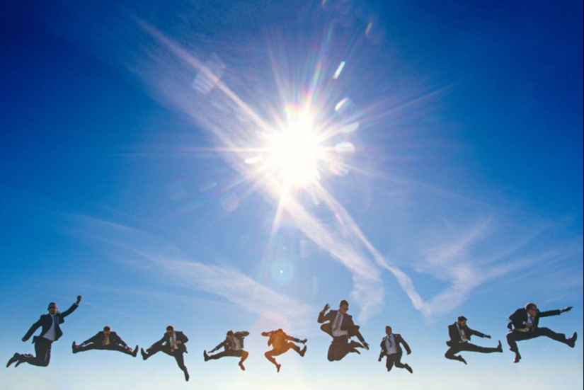 Friends of the groom, without whom the wedding photo shoot would be the most boring event Friends of the groom, without whom the wedding photo shoot would be the most boring event