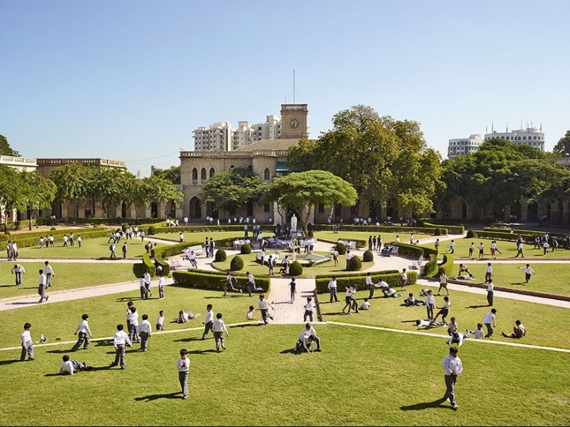 From Moscow to Bhutan: what school playgrounds look like in different countries From Moscow to Bhutan: what school playgrounds look like in different countries
