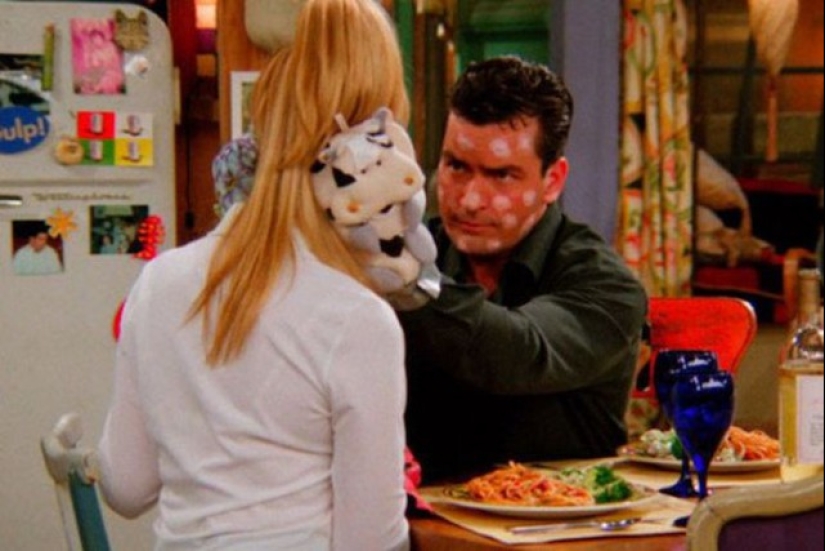 Gary Oldman, Julia Roberts y otras 28 celebridades que no recordamos de la serie de televisión "Friends", y están allí Gary Oldman, Julia Roberts y otras 28 celebridades que no recordamos de la serie de televisión "Friends", y están allí